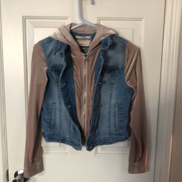 Denim jacket - Picture 2 of 4